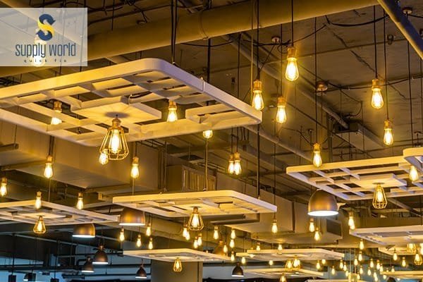 الديكور والإضاءة